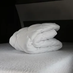 ELuxury Extra Plush RV Mattress Pad -Bedding Discounts GUEST 00595cac b27e 44e7 b032 b00264a0ff8b