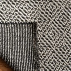 Maryjane Geometric Area Rug - Safavieh -Bedding Discounts GUEST 02f3c7f5 301d 4a62 8b92 362ba163788d