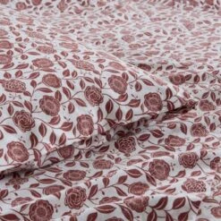 NicBex 4 PCS Rust Floral Sheet Set,Bedding Set With 1 Flat Sheet,1 Fitted Sheet,2 Pillowcase,Bed Set For All Seasons,Machine Washable,Red