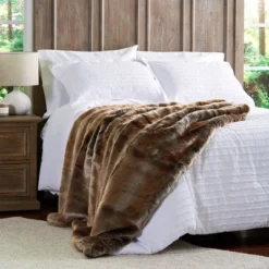 Hastings Home Premium Faux Marten Sable And Mink Fur Throw With Gift Box 60" X 70" - Amber/Pecan -Bedding Discounts GUEST 3d0bfd81 8138 4e13 98bb ffac95f6f841