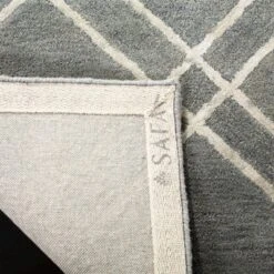 Camille Crosshatch Tufted Rug - Safavieh -Bedding Discounts GUEST 47b179e9 a456 4afc 853e 12c96a157e37