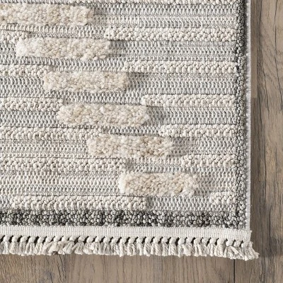 NuLOOM Amara Geometric High/Low Tasseled Area Rug 4 NuLOOM Amara Geometric High/Low Tasseled Area Rug - Image 4