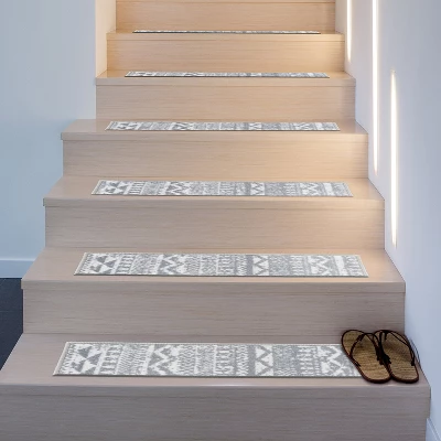 World Rug Gallery Modern Geometric Non-Slip Stair Treads 1 World Rug Gallery Modern Geometric Non-Slip Stair Treads