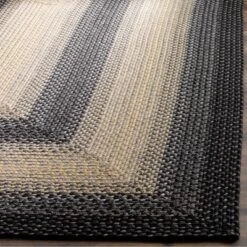Jennifer Rug - Black/Gray - Safavieh