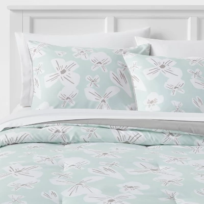 Floral Print Microfiber Reversible Comforter & Sheet Set Mint Green - Room Essentials™ 8 Floral Print Microfiber Reversible Comforter & Sheet Set Mint Green - Room Essentials™ - Image 8