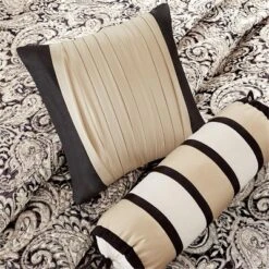 Gracie Mills Thornton 6-Piece Jacquard Quilt Set With Cozy Throw Pillows -Bedding Discounts GUEST 845bdac6 ef2c 4b85 9e73 f06e1d53c6bb