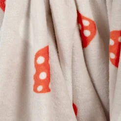 Novelty Recycled Printed Plush Throw Mushroom -Bedding Discounts GUEST 944c4526 a6b3 46ee 8855 43122e5eb27c