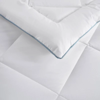Sleep Climate King 300 Thread Count Down Alternative Blanket: Cotton-Polyester, Machine Washable, Year-Round Comfort 2 Sleep Climate King 300 Thread Count Down Alternative Blanket: Cotton-Polyester, Machine Washable, Year-Round Comfort - Image 2