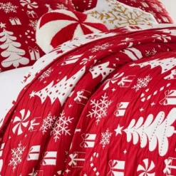 Greenland Home Fashions Peppermint Party Jacquard Matelasse Coverlet Bedding Set Red -Bedding Discounts GUEST 9bb6bd7e 5f14 4ae8 adb1 1bad84c4b946