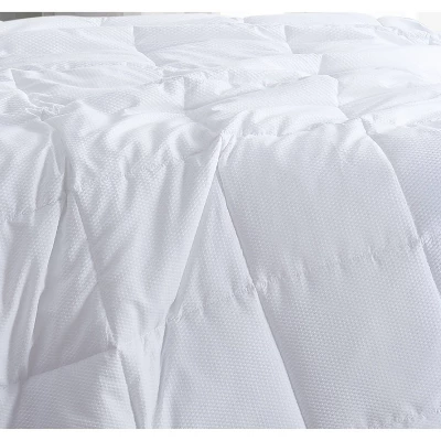 King Reversible Embossed Dot Seersucker Down Alternative Comforter - London Fog 4 King Reversible Embossed Dot Seersucker Down Alternative Comforter - London Fog - Image 4