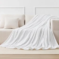 Hyleory CozyFluff Flannel Throw Blanket - Ultra-Soft, Warm & Lightweight With 4 Sizes 25 Hyleory CozyFluff Flannel Throw Blanket - Ultra-Soft, Warm & Lightweight With 4 Sizes -Bedding Discounts GUEST a74faaa9 703b 494b a840 609a595e0264