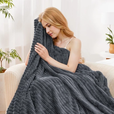 Hyleory CozyFluff Flannel Throw Blanket - Ultra-Soft, Warm & Lightweight With 4 Sizes 8 Hyleory CozyFluff Flannel Throw Blanket - Ultra-Soft, Warm & Lightweight With 4 Sizes - Image 8