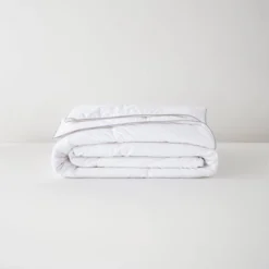 Midweight Down Comforter - Tuft & Needle -Bedding Discounts GUEST b7e85e1b 2695 42ab 93ef 3dff90c41e4a 1