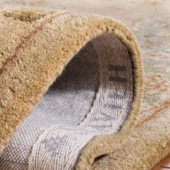 Bergama BRG166 Hand Tufted Area Rug - Safavieh -Bedding Discounts GUEST b97b747b 7da4 4045 bdb3 d112bce95c64