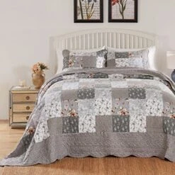 Greenland Home Fashions Giulia 3-Piece Queen Bedspread Set, 110x118 Inch