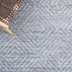 Abstract ABT148 Hand Tufted Area Rug - Safavieh -Bedding Discounts GUEST d77ef718 d24b 4f92 a304 8dd7cc776614