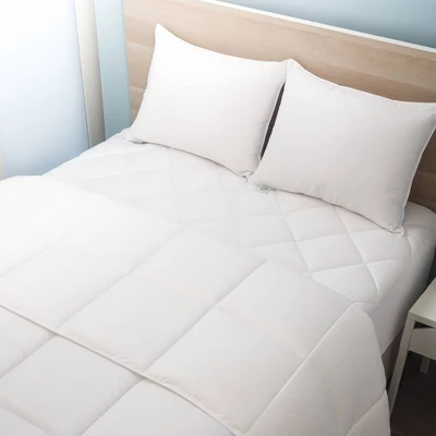 SlumberTech MicronOne Allergen Barrier Cover, Down Alternative King Comforter 1 SlumberTech MicronOne Allergen Barrier Cover, Down Alternative King Comforter