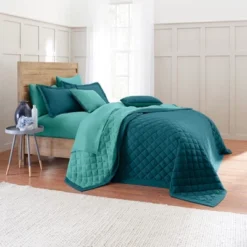 BrylaneHome BH Studio Reversible Quilted Bedspread -Bedding Discounts GUEST dbc15de4 9f5a 4488 bf26 6189cefe7d4d