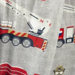 60"x40" 7lbs Kids' Fire Truck Kids' Washable Reversible Weighted Blanket - Lush Décor -Bedding Discounts GUEST e9dc4ff7 bff1 4b99 95da f48fda51c05e