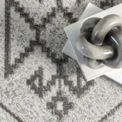 NuLOOM Kyleigh Machine Washable Southwestern Area Rug -Bedding Discounts GUEST f02aa015 0a15 4261 a394 09c118325965