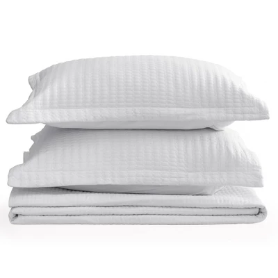 Great Bay Home Detailed Channel Stitch All-Season Reversible Quilt Set With Shams 2 Great Bay Home Detailed Channel Stitch All-Season Reversible Quilt Set With Shams - Image 2